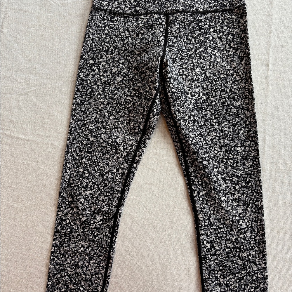 ZYIA Black and White Patterned Leggings